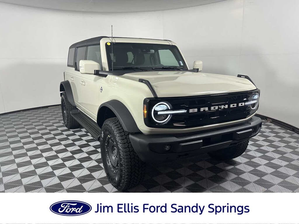 2025 Ford Bronco Outer Banks 4-Door 4WD