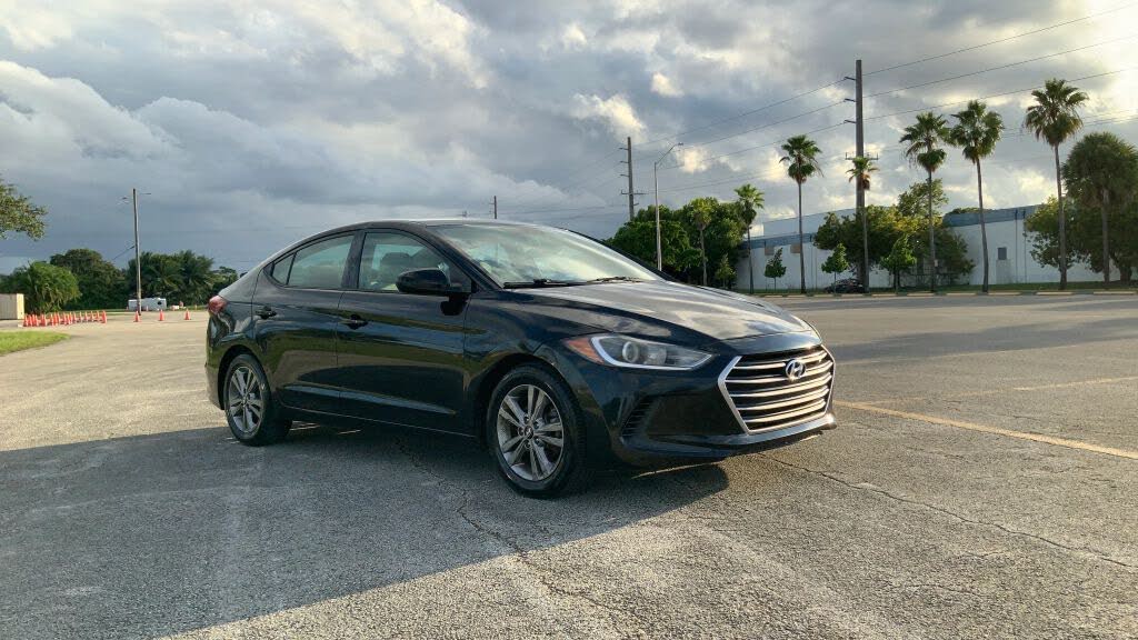 2017 Hyundai Elantra SE FWD