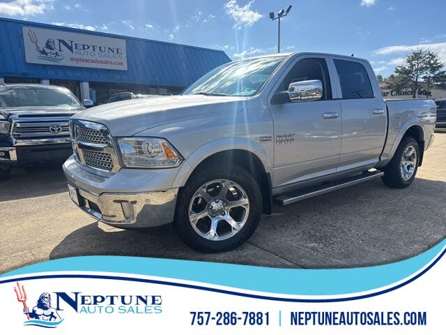 2017 RAM 1500 Laramie Crew Cab 4WD
