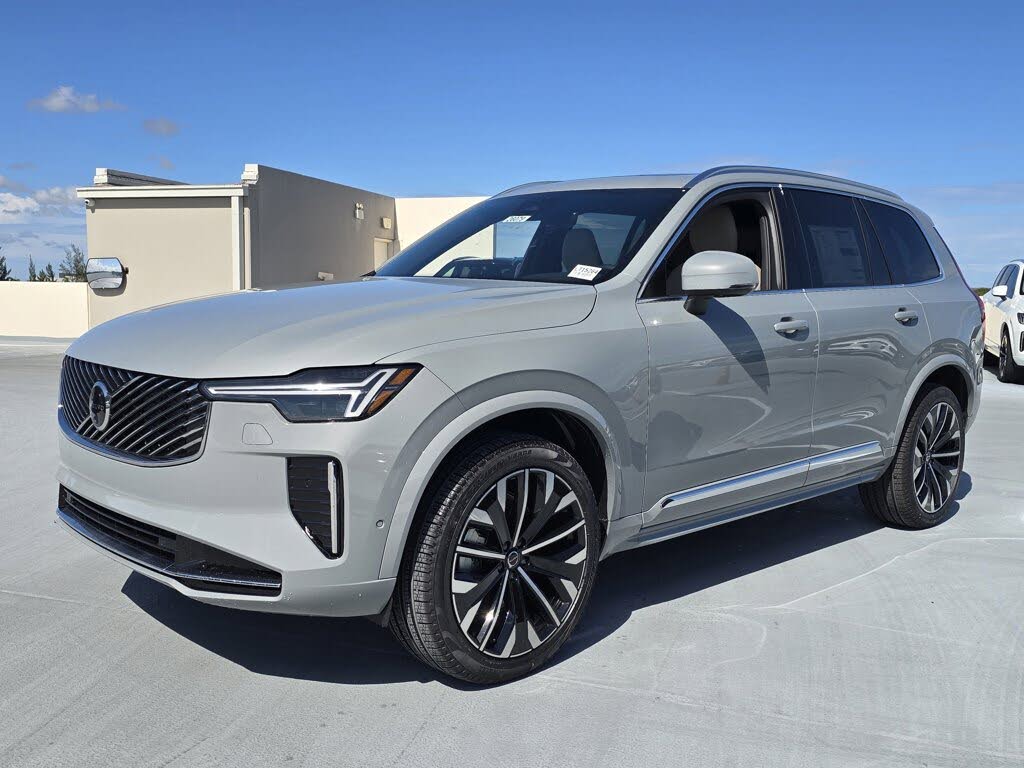 2026 Volvo XC90 B6 Plus 7-Passenger AWD