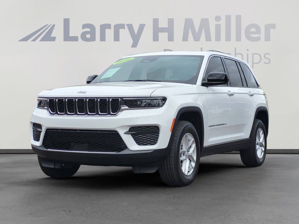 2025 Jeep Grand Cherokee Laredo X 4WD