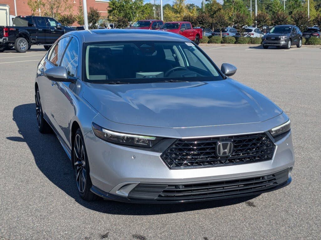 2024 Honda Accord Hybrid Touring FWD