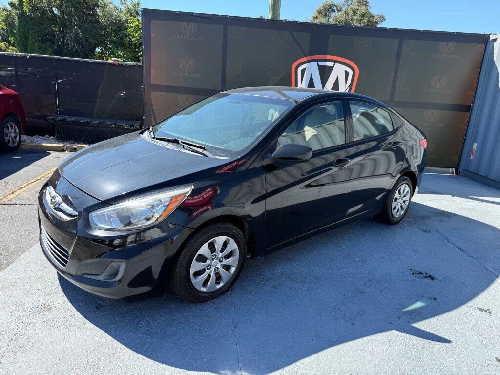 2017 Hyundai Accent SE Sedan FWD