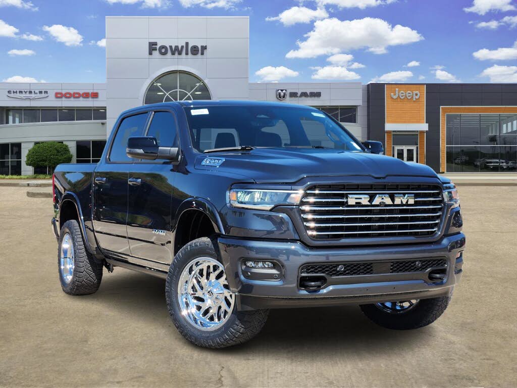 2026 RAM 1500 Laramie Crew Cab 4WD