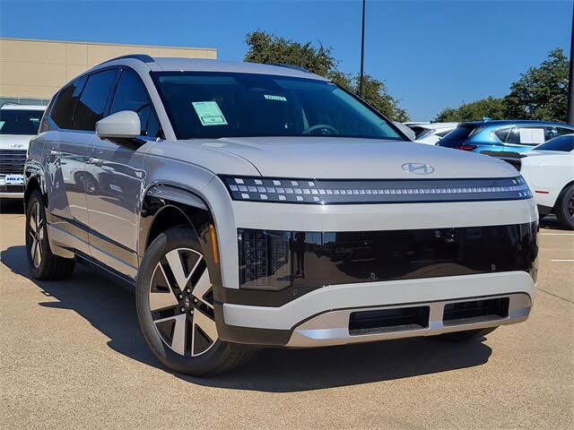 2026 Hyundai Ioniq 9 SEL AWD