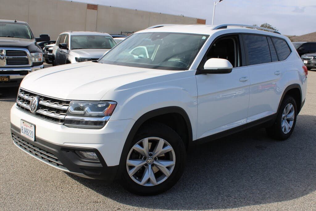 2019 Volkswagen Atlas SE FWD with Technology