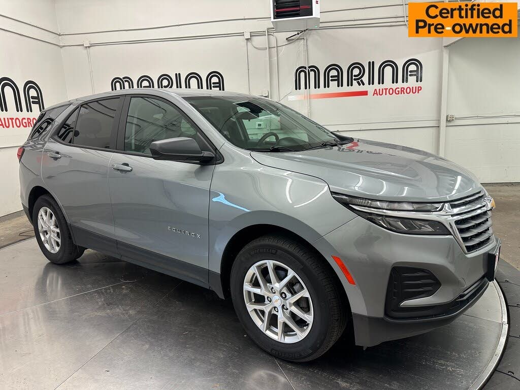 2024 Chevrolet Equinox LS FWD with 1FL