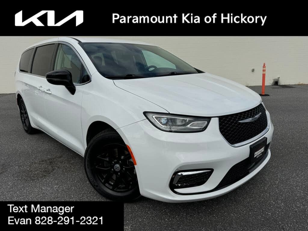 2024 Chrysler Pacifica Touring L FWD