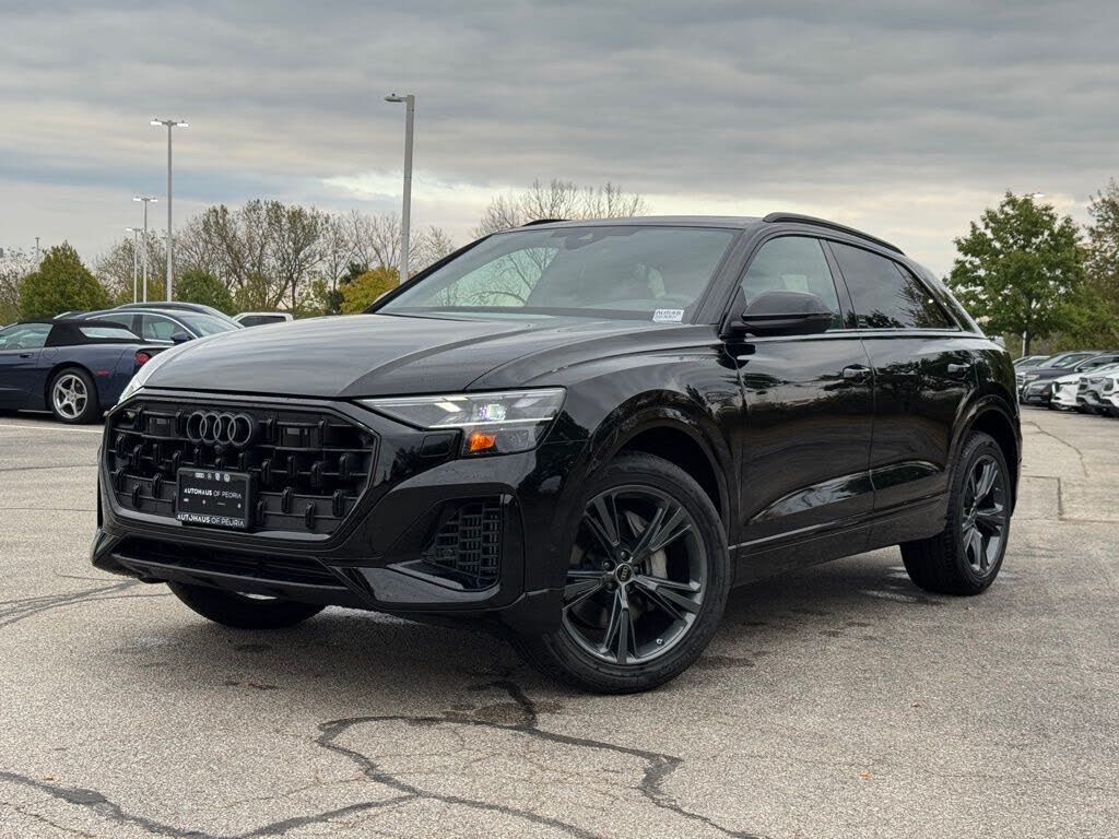 2026 Audi Q8 quattro Premium 55 TFSI