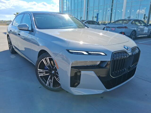 2026 BMW 7 Series 740i RWD