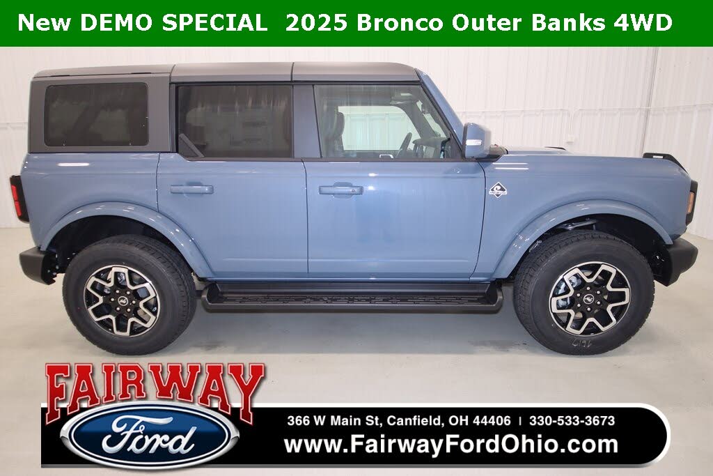 2025 Ford Bronco Outer Banks 4-Door 4WD