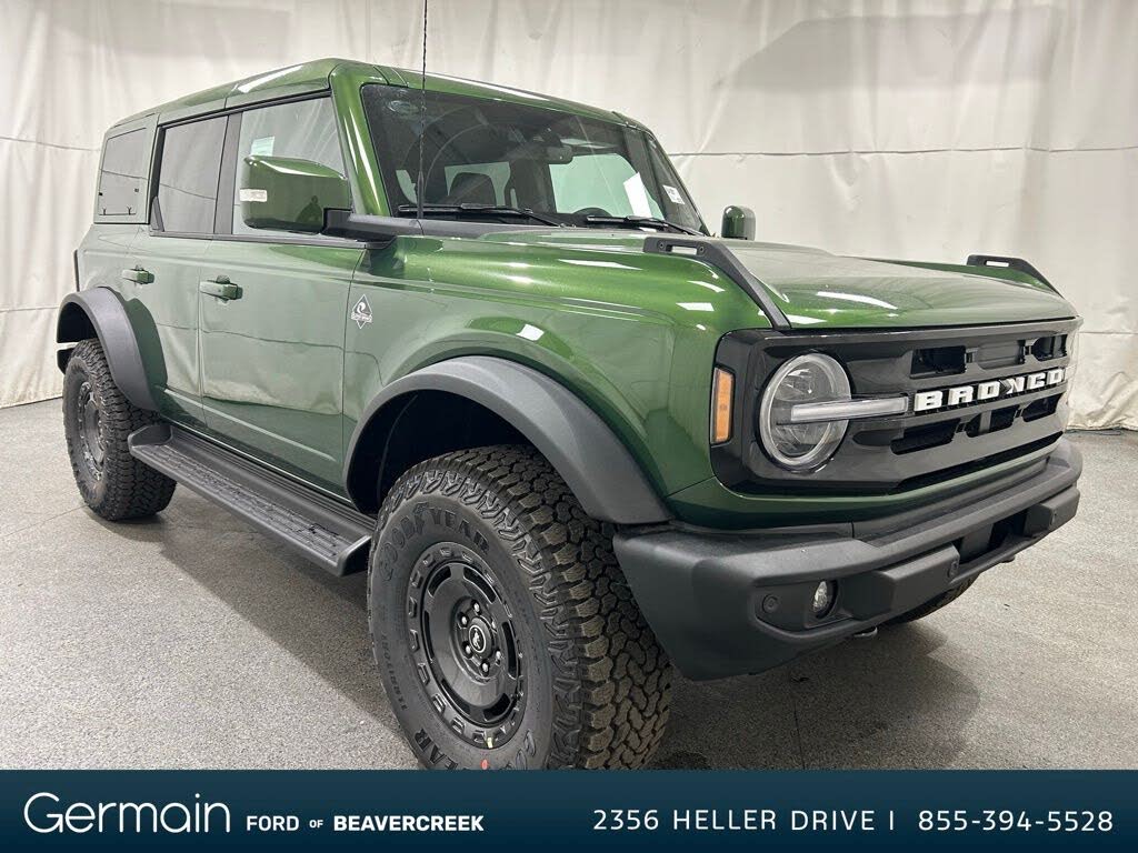 2025 Ford Bronco Outer Banks 4-Door 4WD