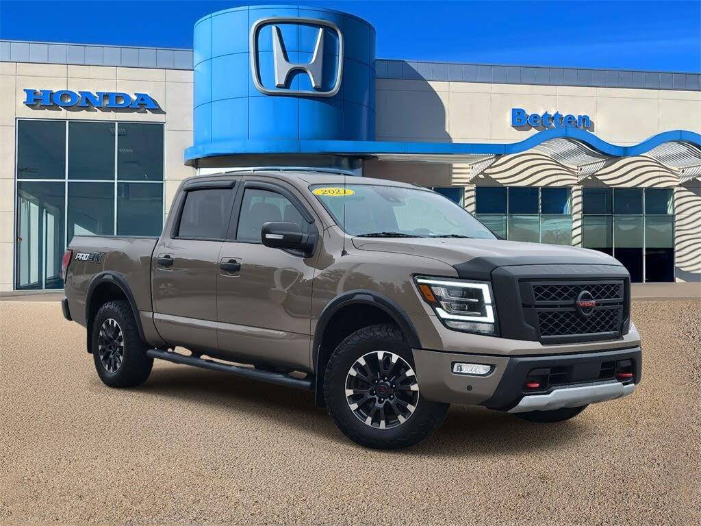 2021 Nissan Titan PRO-4X Crew Cab 4WD