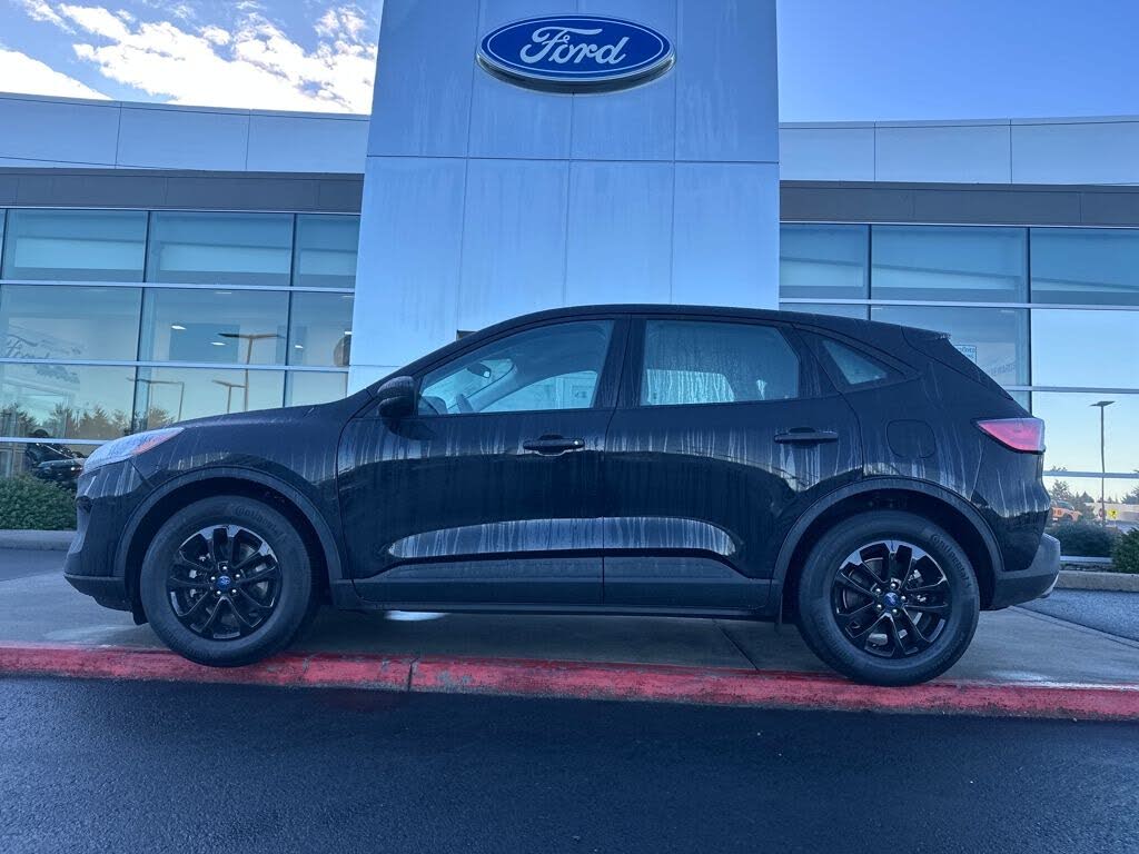 2022 Ford Escape S FWD