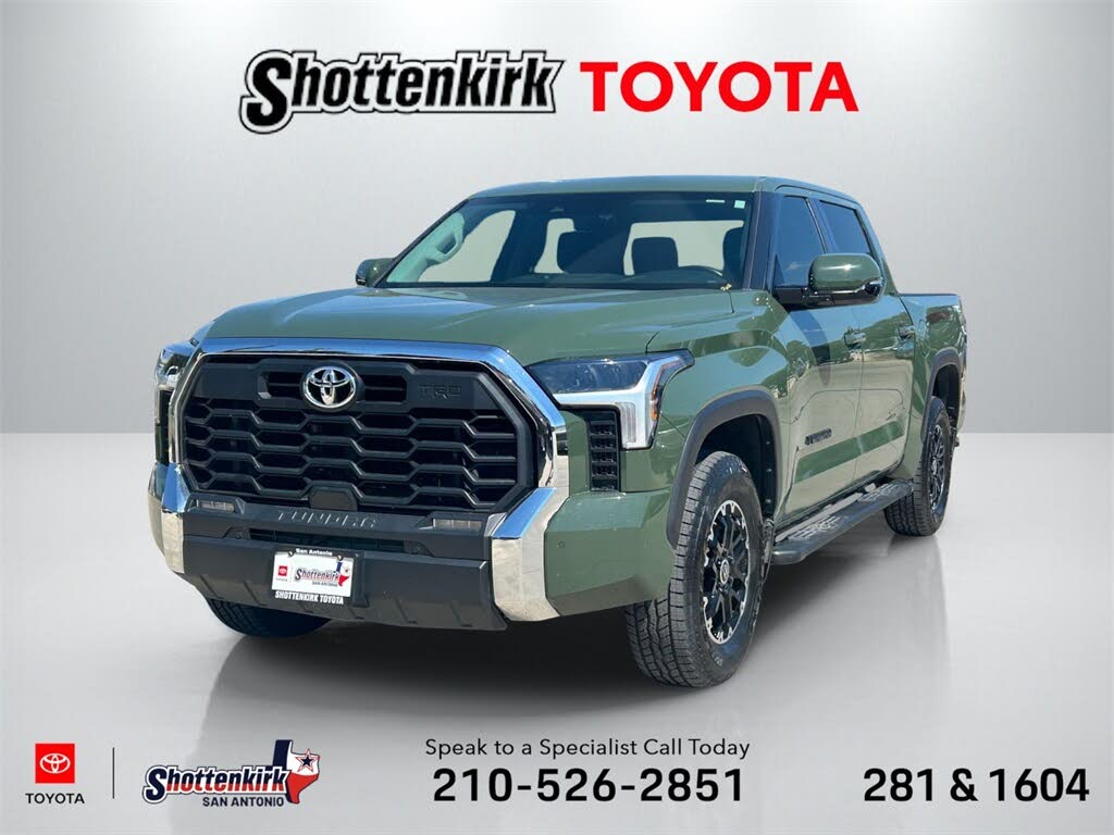 2023 Toyota Tundra SR5 CrewMax Cab 4WD
