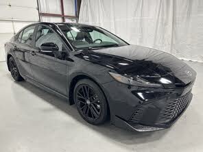 Toyota Camry SE FWD