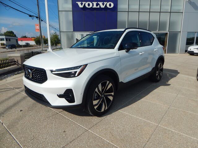 2026 Volvo XC40 B5 Ultra AWD