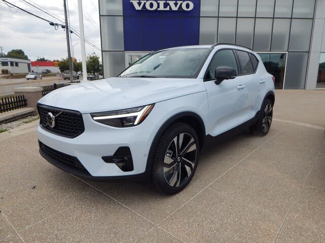 2026 Volvo XC40 B5 Ultra AWD