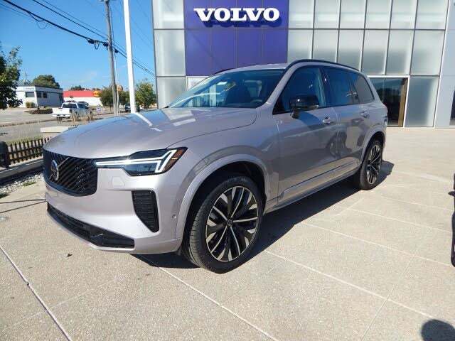 2026 Volvo XC90 B6 Ultra Dark 7-Passenger AWD