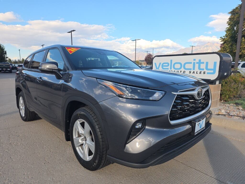 2024 Toyota Highlander LE AWD