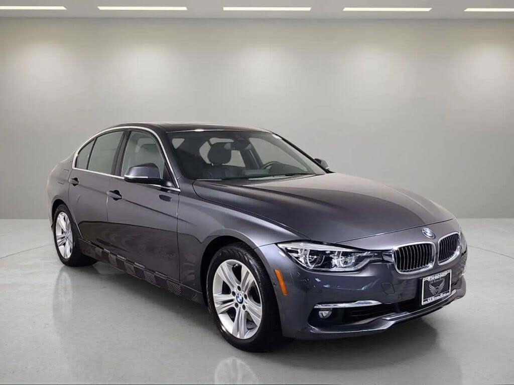 2016 BMW 3 Series 330e iPerformance Sedan RWD