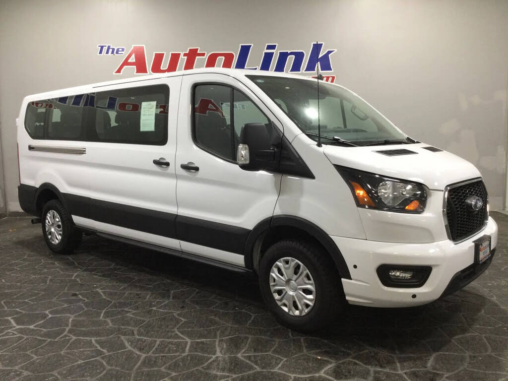 2025 Ford Transit Passenger 350 XLT Low Roof LB RWD