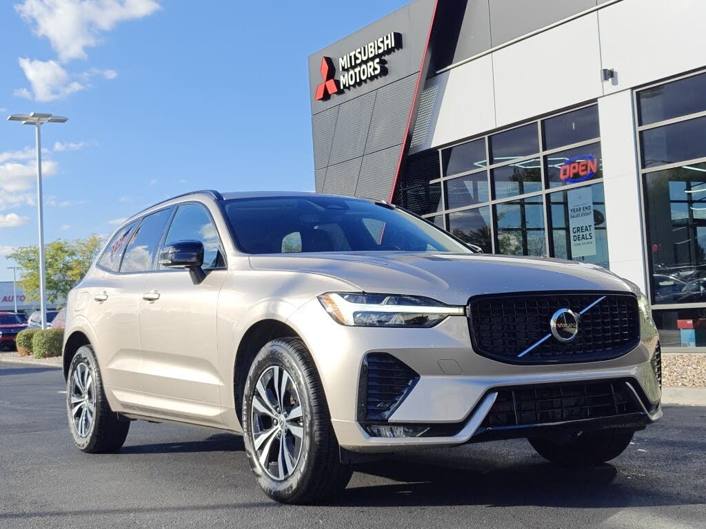 2025 Volvo XC60 B5 Core Dark Theme AWD
