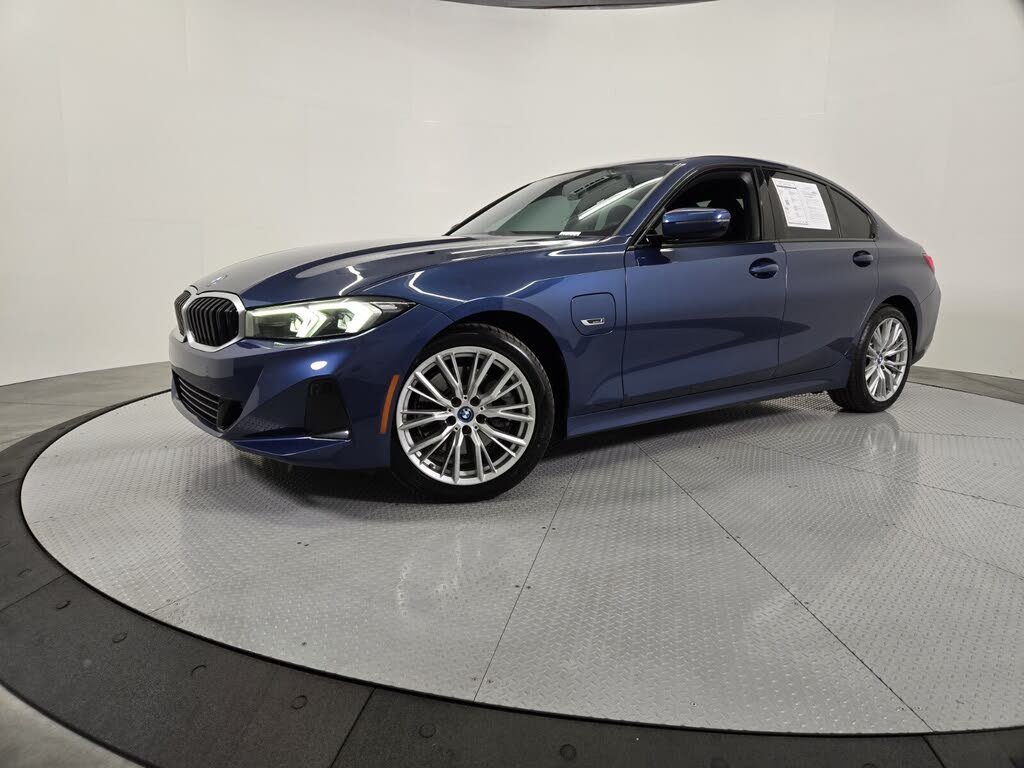 2023 BMW 3 Series 330e Hybrid Plug-in RWD