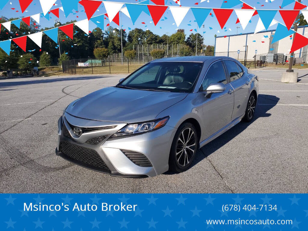 2018 Toyota Camry SE