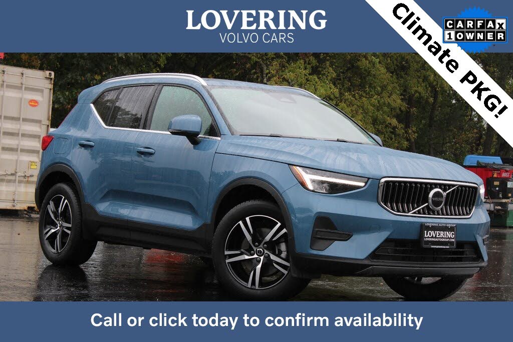 2025 Volvo XC40 B5 Core Bright Theme AWD