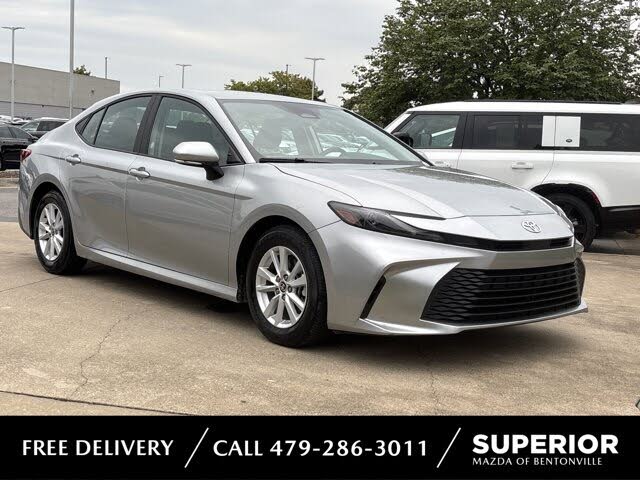 2025 Toyota Camry LE FWD