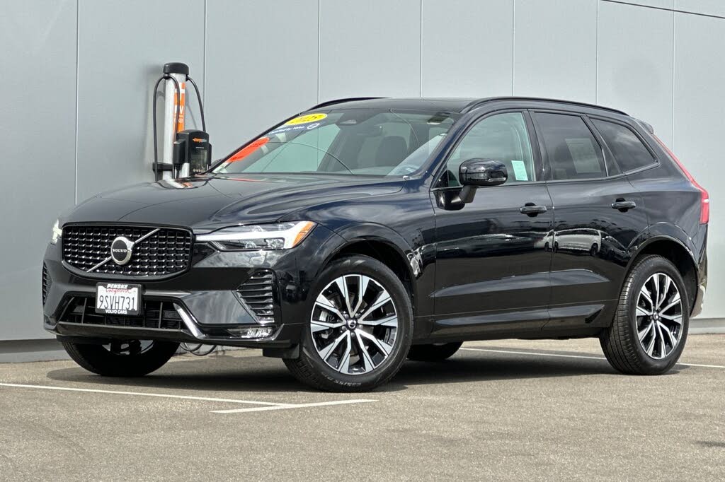 2025 Volvo XC60 B5 Core Dark Theme AWD