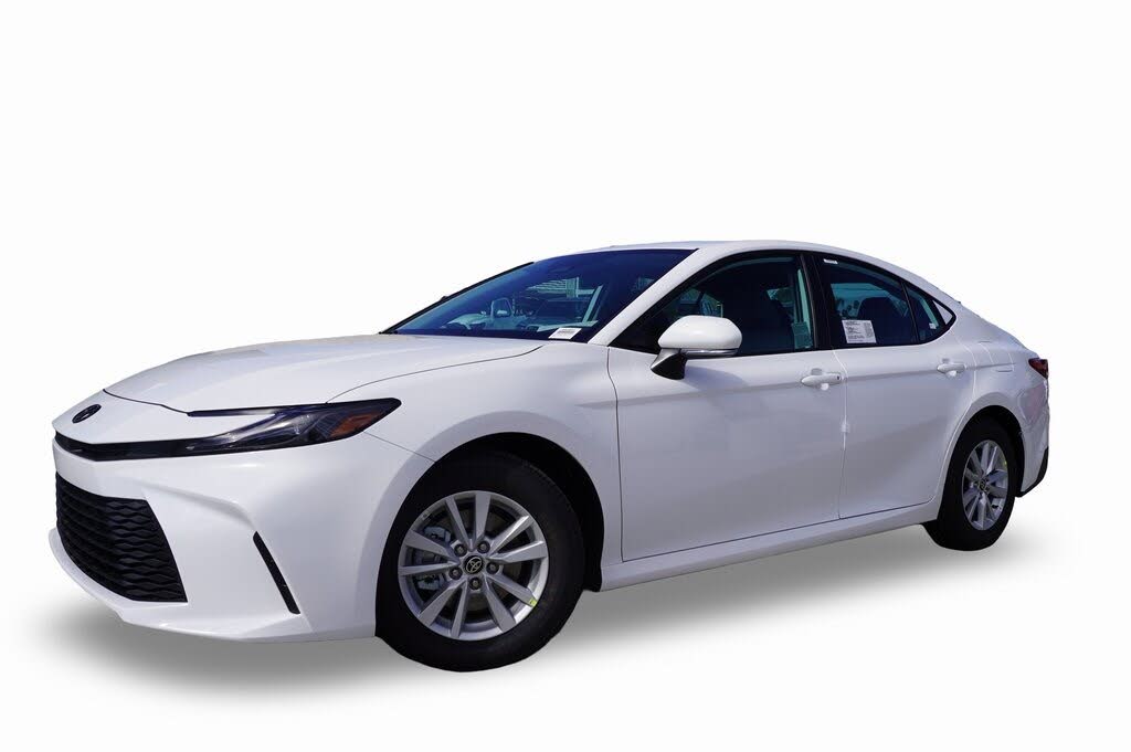 2026 Toyota Camry LE FWD