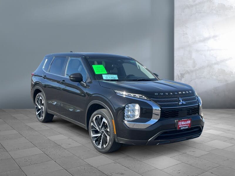 2022 Mitsubishi Outlander ES S-AWC