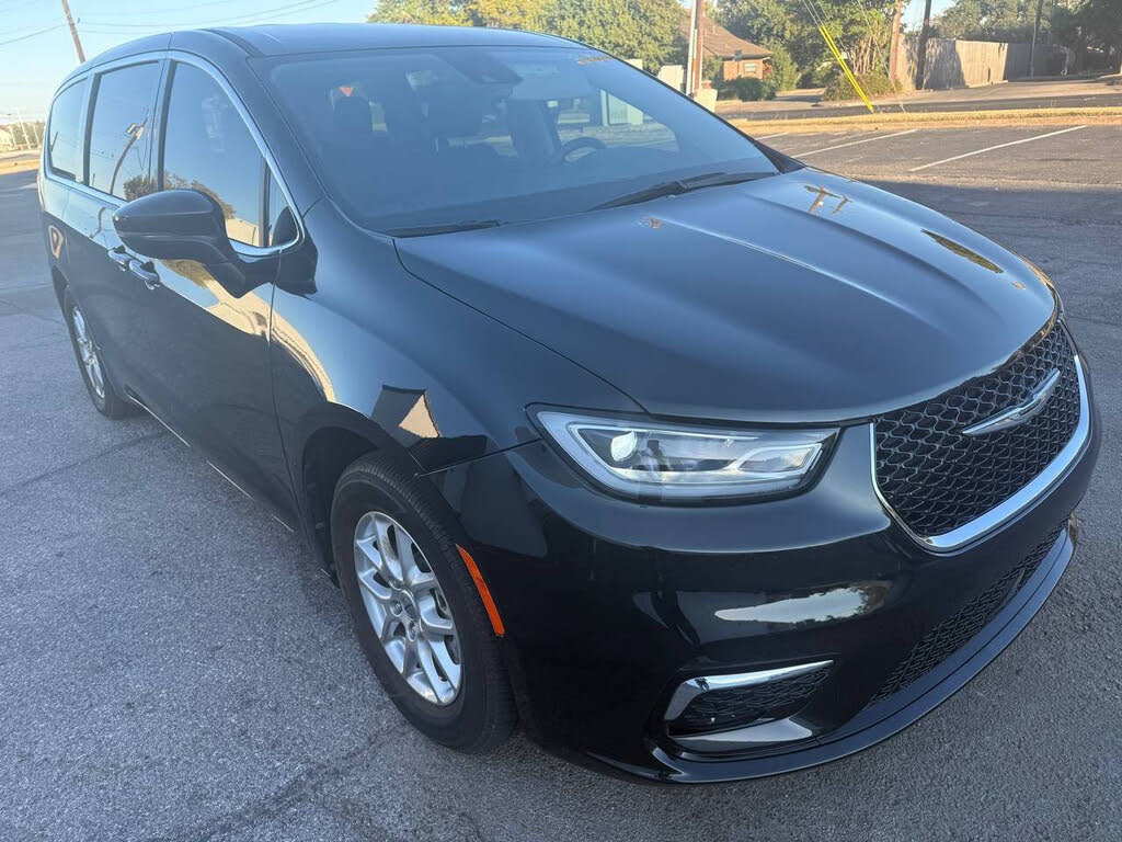 2023 Chrysler Pacifica Touring L FWD