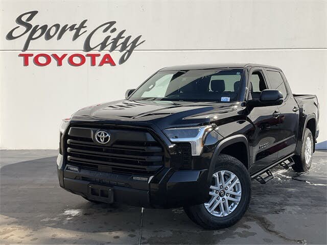 2025 Toyota Tundra SR5 CrewMax Cab 4WD