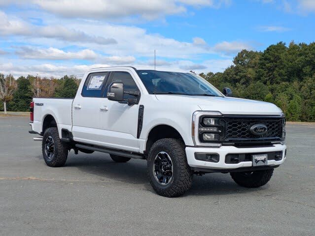 2026 Ford F-250 Super Duty Lariat Crew Cab 4WD
