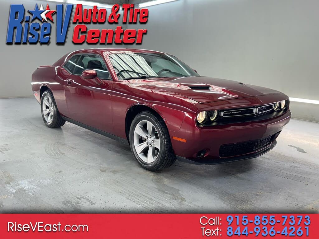2018 Dodge Challenger SXT RWD