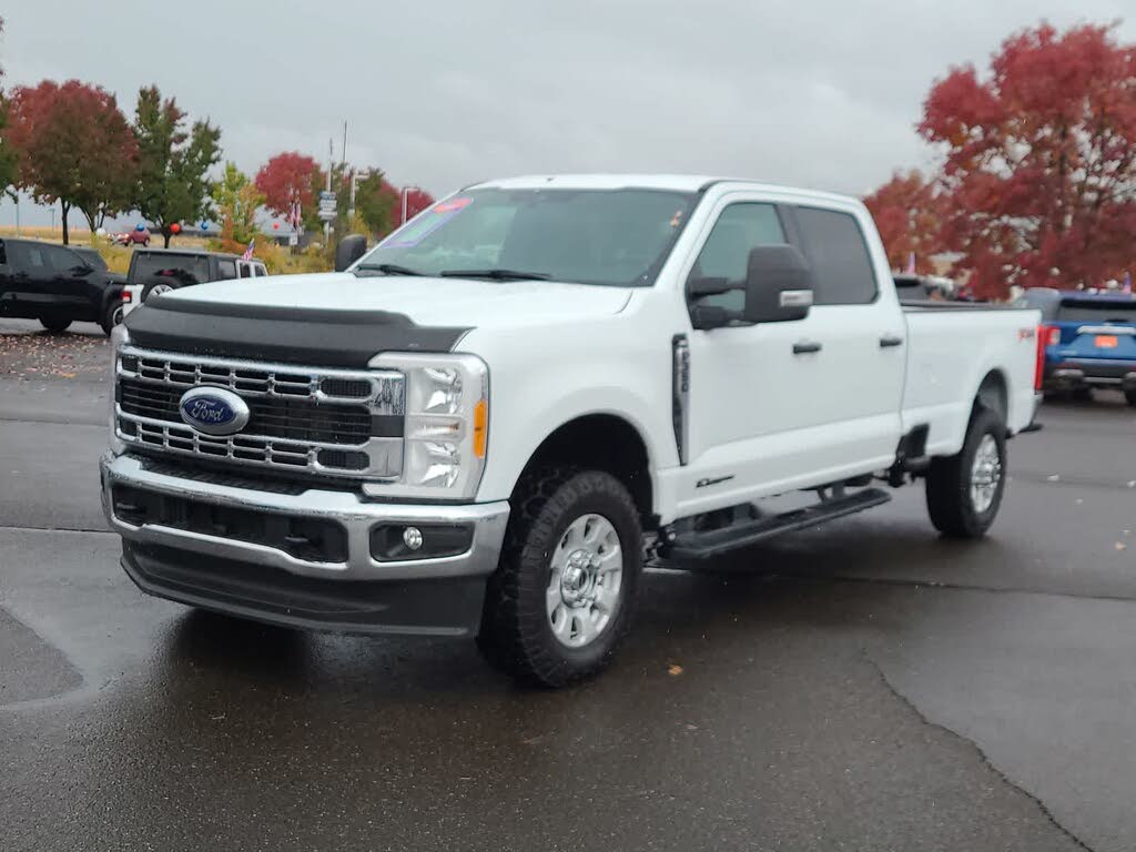 2023 Ford F-350 Super Duty XLT Crew Cab LB 4WD