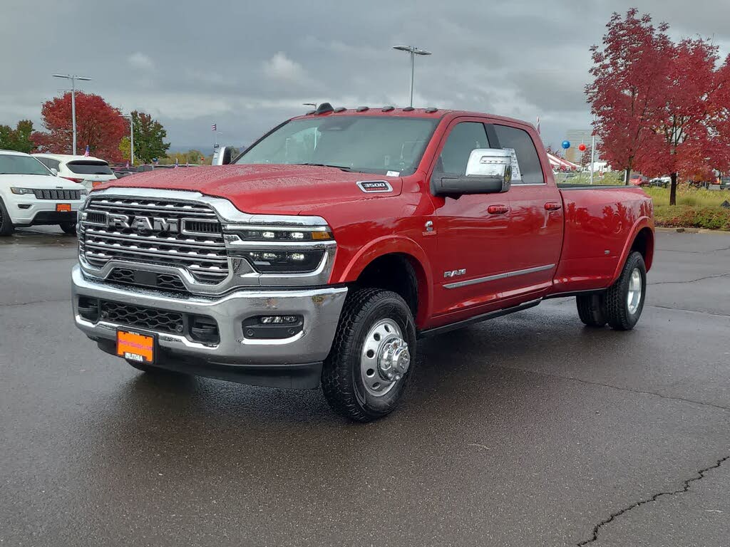2026 RAM 3500 Limited Crew Cab LB DRW 4WD