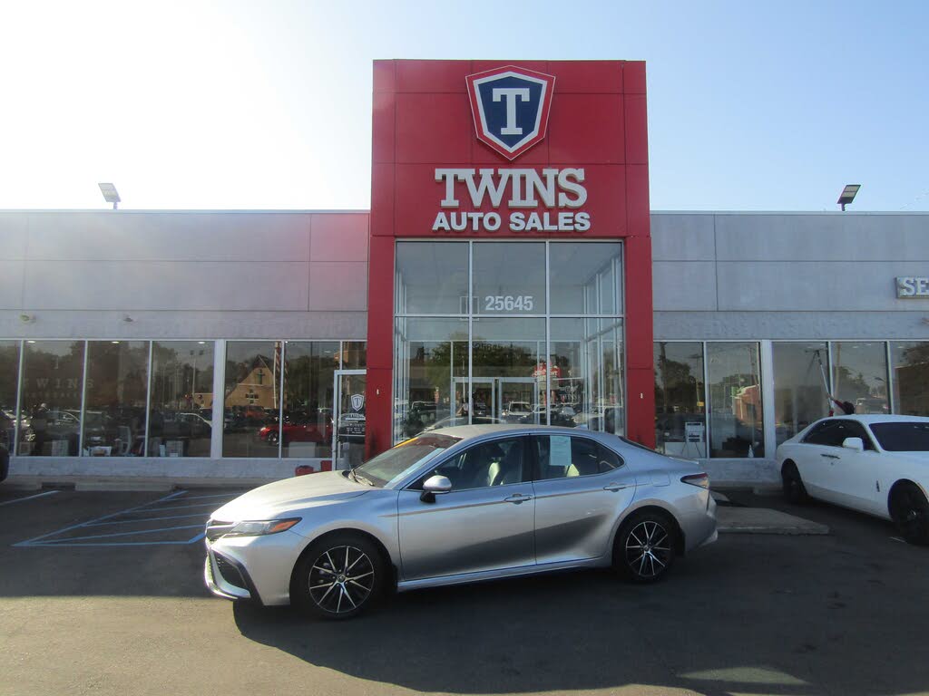 2023 Toyota Camry SE FWD