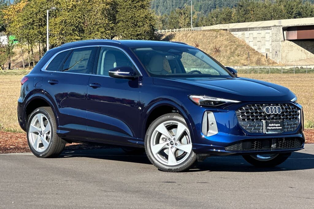 2025 Audi Q5 quattro Premium Plus 40 TFSI