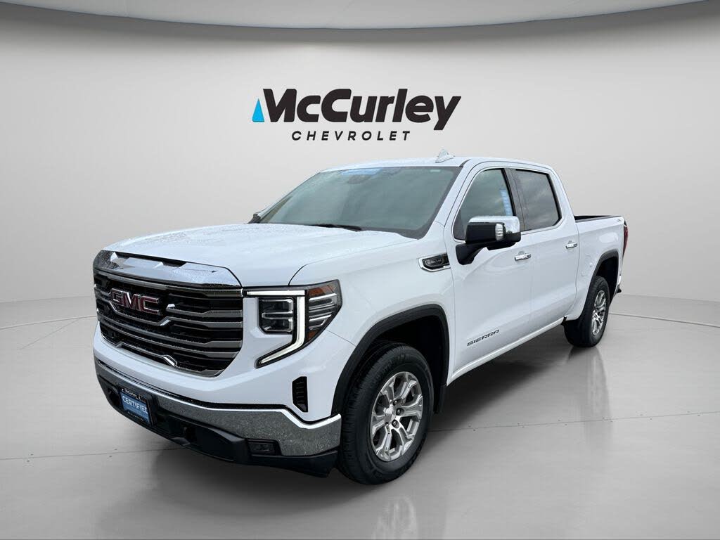 2024 GMC Sierra 1500 SLT Crew Cab 4WD