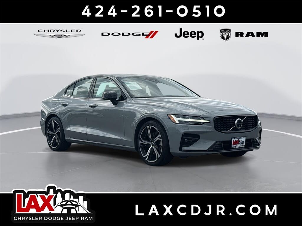 2024 Volvo S60 B5 Plus Dark Theme AWD
