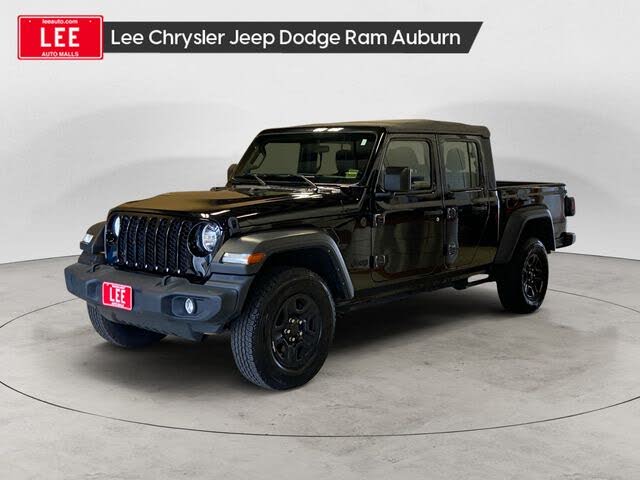 2022 Jeep Gladiator Sport Crew Cab 4WD