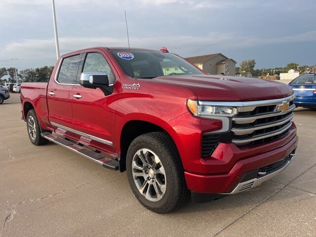 2025 Chevrolet Silverado 1500 High Country Crew Cab 4WD