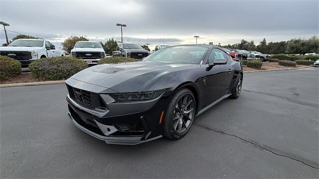 2025 Ford Mustang Dark Horse Fastback RWD