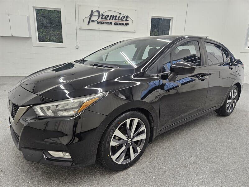 2020 Nissan Versa SR FWD