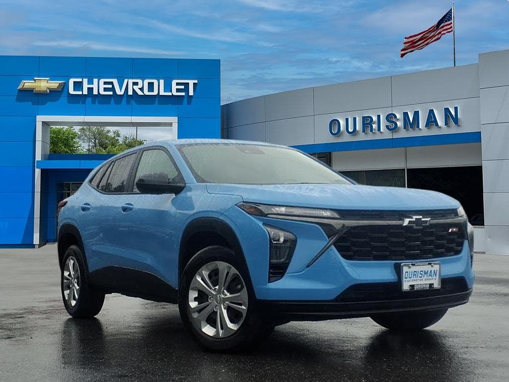 2024 Chevrolet Trax RS with 1RS FWD