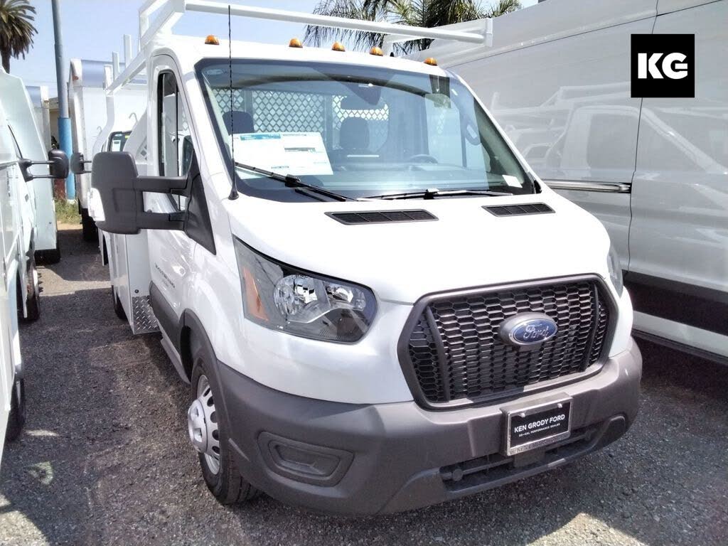 2024 Ford Transit Chassis 350 HD 11000 GVWR 138 DRW RWD